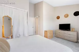 6829 Mountain Top Ln, Colorado Springs, CO 80919 - Photo 15