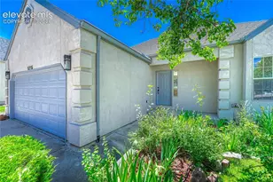 5715 Velvet Ct, Colorado Springs, CO 80918 - Photo 3
