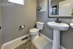 1827 Wildland Hts, Colorado Springs, CO 80910 - Photo 9