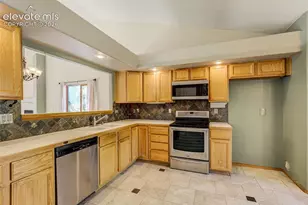 6705 Sleeping Giant Dr, Colorado Springs, CO 80923 - Photo 11