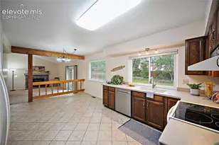 2998 Westcliff Cir, Colorado Springs, CO 80906 - Photo 9