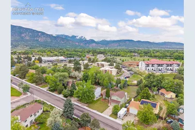 2998 Westcliff Circle, Colorado Springs, CO 80906 - Photo 33