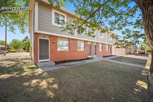 81 Castle Royal Dr, Pueblo, CO 81005 - Photo 3