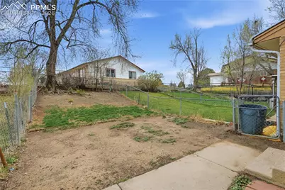 336 Robbins Mill Place, Colorado Springs, CO 80910 - Photo 17