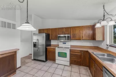 4865 W Old Farm Circle, Colorado Springs, CO 80917 - Photo 5