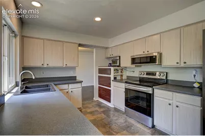 3225 Oak Creek Drive, Colorado Springs, CO 80906 - Photo 15