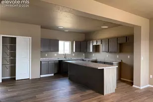2410 Yankee Ct, Pueblo, CO 81008 - Photo 3
