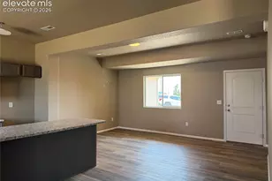 2410 Yankee Ct, Pueblo, CO 81008 - Photo 5