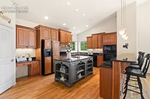 2425 Mesa Crest Grove, Colorado Springs, CO 80904 - Photo 9