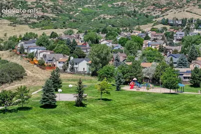 7225 Brentford Drive, Colorado Springs, CO 80919 - Photo 9