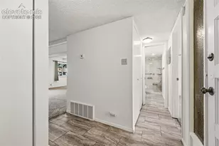 1018 Fontmore Rd, Colorado Springs, CO 80904 - Photo 7