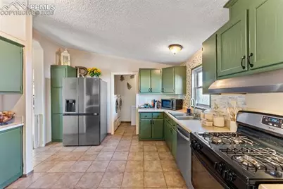 23750 Jayhawk Avenue, Colorado Springs, CO 80928 - Photo 11