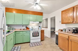 1104 Hallam Ave, Colorado Springs, CO 80911 - Photo 17