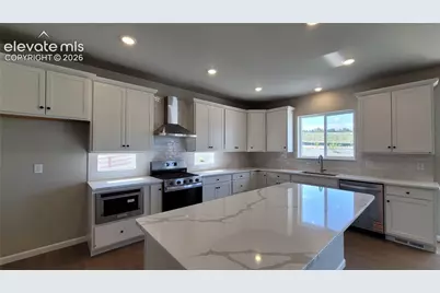 10651 Wolf Lake Drive, Colorado Springs, CO 80924 - Photo 7