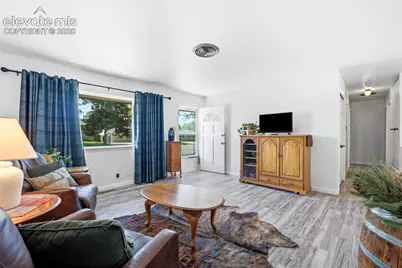 2116 Ridgewood Lane, Pueblo, CO 81005 - Photo 9