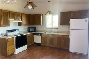 1717 N 7th St, Colorado Springs, CO 80907 - Photo 5
