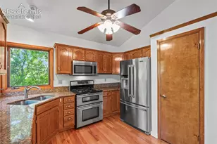 5142 Broadmoor Bluffs Dr, Colorado Springs, CO 80906 - Photo 11