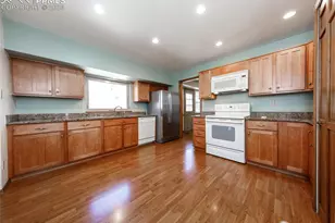 1118 War Eagle Ct, Colorado Springs, CO 80919 - Photo 13