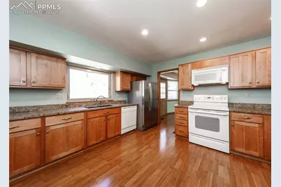 1118 War Eagle Court, Colorado Springs, CO 80919 - Photo 9