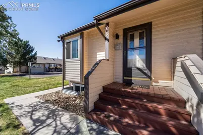 4545 Lamplighter Circle, Colorado Springs, CO 80916 - Photo 9