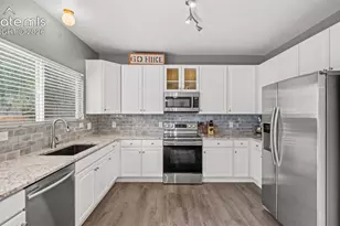 5253 Mountain Air Cir, Colorado Springs, CO 80916 - Photo 9