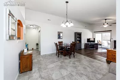 717 Edna Lane, Pueblo, CO 81005 - Photo 11
