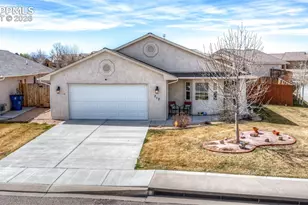 717 Edna Ln, Pueblo, CO 81005 - Photo 1