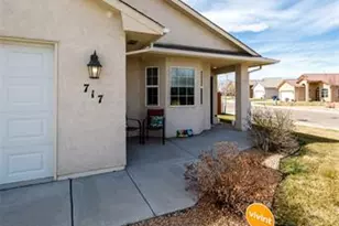717 Edna Ln, Pueblo, CO 81005 - Photo 3