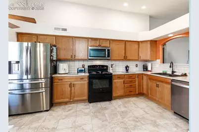 717 Edna Lane, Pueblo, CO 81005 - Photo 7