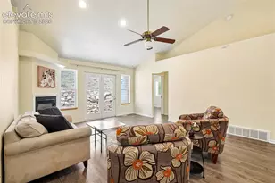 956 Columbine Ave, Colorado Springs, CO 80904 - Photo 3