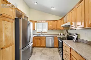 956 Columbine Ave, Colorado Springs, CO 80904 - Photo 13