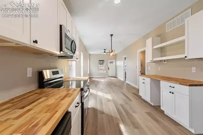 203 W Womack Avenue, Cripple Creek, CO 80813 - Photo 7