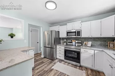 2650 Maroon Bells Avenue, Colorado Springs, CO 80918 - Photo 7