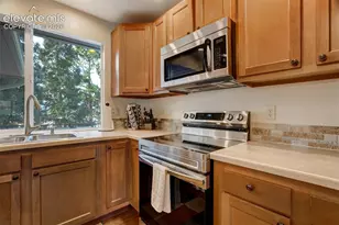 3812 Somerset Dr, Colorado Springs, CO 80907 - Photo 11