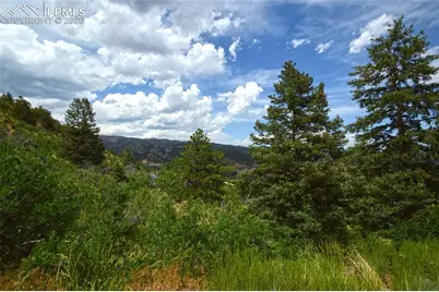 1096 Laguna Point, Manitou Springs, CO 80829 - Photo 11