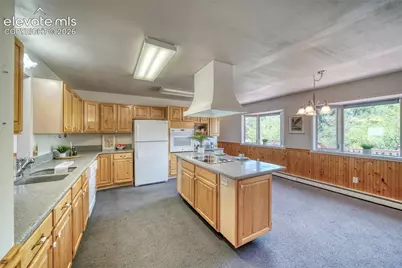 2205 Mesa Road, Colorado Springs, CO 80904 - Photo 17