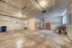 2205 Mesa Rd, Colorado Springs, CO 80904 - Photo 47