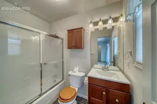 2205 Mesa Rd, Colorado Springs, CO 80904 - Photo 31