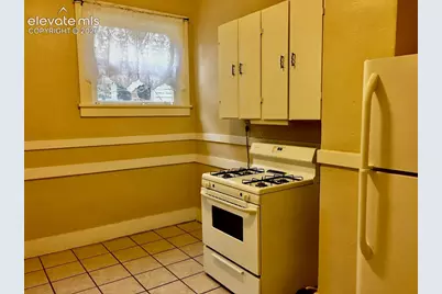226 W Abriendo Avenue, Pueblo, CO 81004 - Photo 5