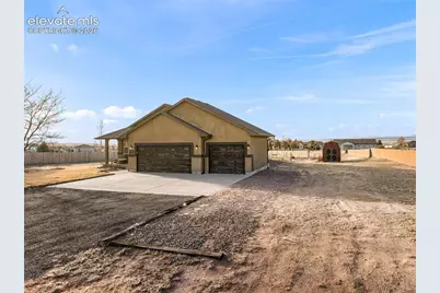 1140 W Shenandoah Drive, Pueblo, CO 81007 - Photo 43