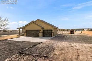 1140 W Shenandoah Dr, Pueblo, CO 81007 - Photo 43