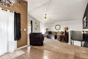 1140 W Shenandoah Dr, Pueblo, CO 81007 - Photo 9