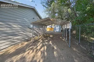 838 Sequoia Dr, Colorado Springs, CO 80910 - Photo 5