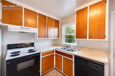 1539 Fountain Street, Colorado Springs, CO 80910 - Photo 7