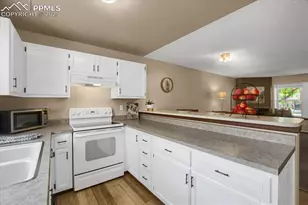 6831 Mountain Top Ln, Colorado Springs, CO 80919 - Photo 15