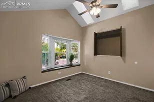 6831 Mountain Top Ln, Colorado Springs, CO 80919 - Photo 11