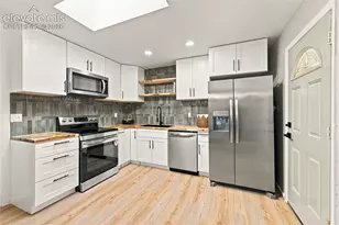 624 Bryce Dr, Colorado Springs, CO 80910 - Photo 9