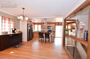 647 Red Cliff Rd, Colorado Springs, CO 80906 - Photo 7