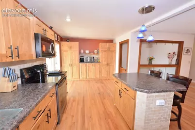 647 Red Cliff Road, Colorado Springs, CO 80906 - Photo 9