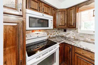 1118 Chambers Drive, Colorado Springs, CO 80904 - Photo 7